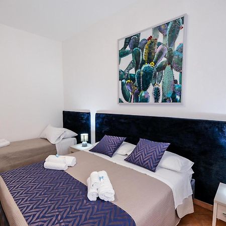 Casa Ambra Panzió Macari Kültér fotó