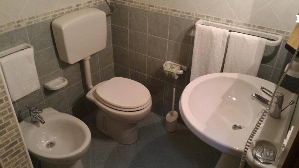 Casa Ambra Panzió Macari Kültér fotó
